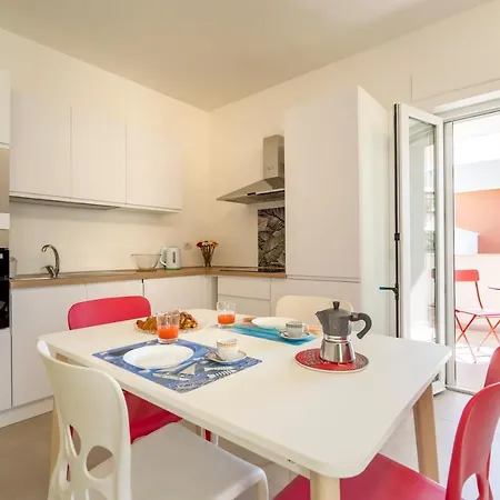 Апартаменти La Casa Di Venere With Parking Барі